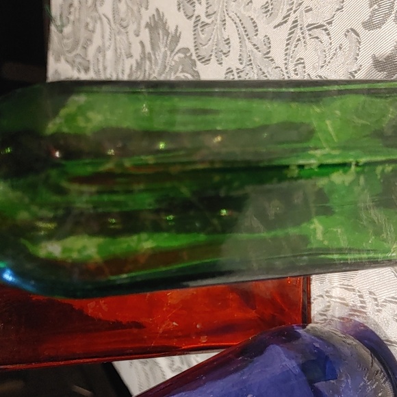 2/$20 4 Miniature Vases - Picture 5 of 7